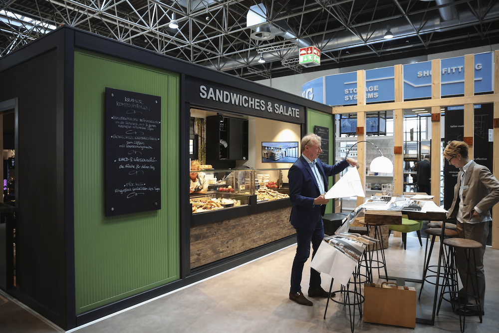 5 Tipps für mehr Aufmerksamkeit auf Ihrem Messestand 5 Tipps für mehr Aufmerksamkeit auf Ihrem Messestand