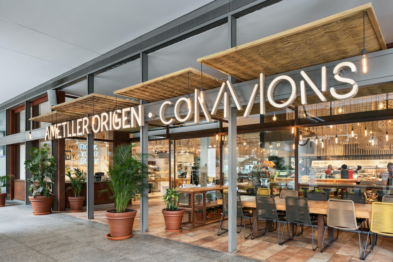 Essen mit Herkunft – modern präsentiert, frisch beleuchtet Essen mit Herkunft – modern präsentiert, frisch beleuchtet