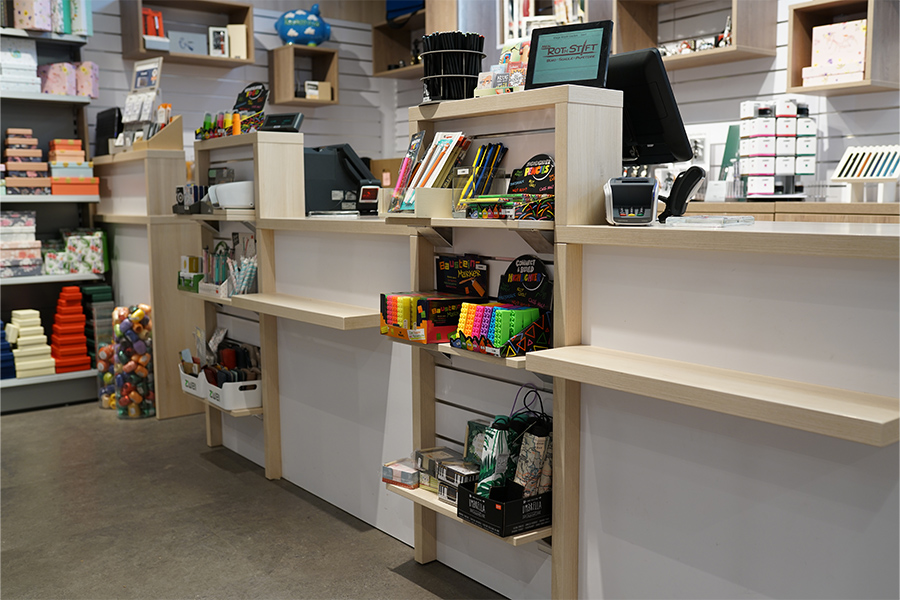Ladenbau Projekt TSC Regal- und Ladenbau GmbH Ladenbau Projekt TSC Regal- und Ladenbau GmbH