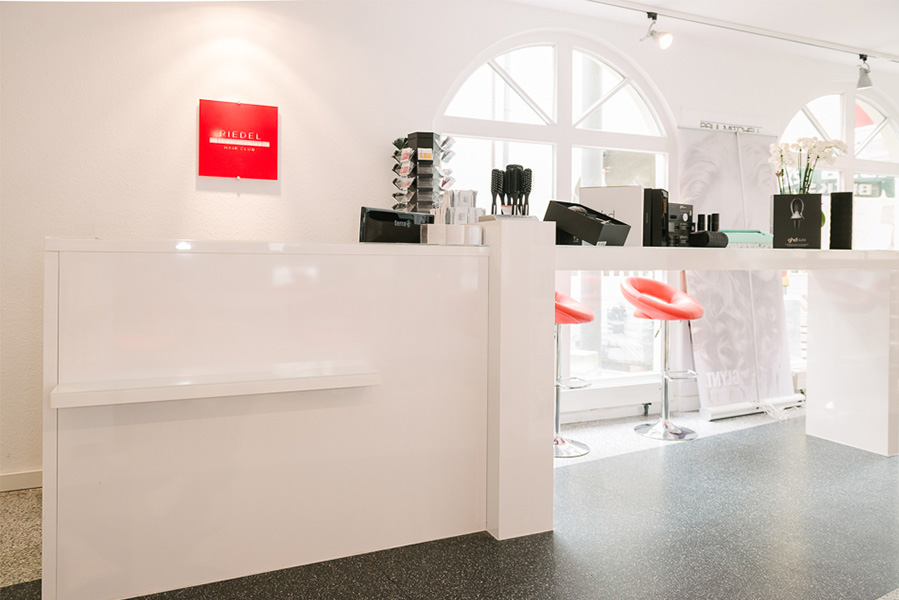 Ladenbau Projekt TSC Regal- und Ladenbau GmbH Ladenbau Projekt TSC Regal- und Ladenbau GmbH