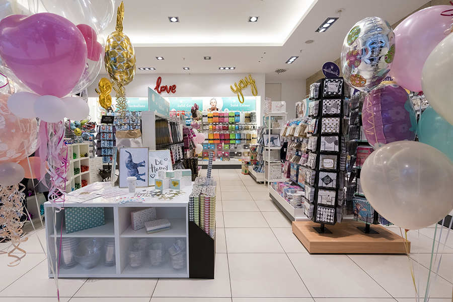 Ladenbau Projekt TSC Regal- und Ladenbau GmbH Ladenbau Projekt TSC Regal- und Ladenbau GmbH