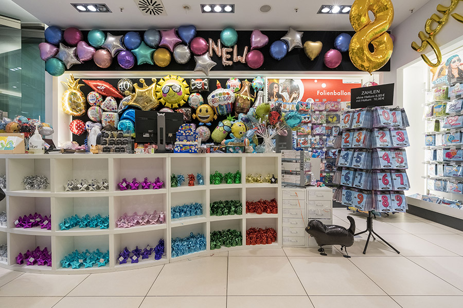 Ladenbau Projekt TSC Regal- und Ladenbau GmbH Ladenbau Projekt TSC Regal- und Ladenbau GmbH