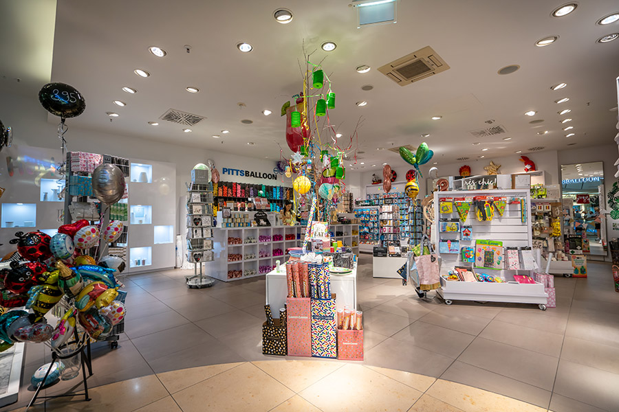 Ladenbau Projekt TSC Regal- und Ladenbau GmbH Ladenbau Projekt TSC Regal- und Ladenbau GmbH