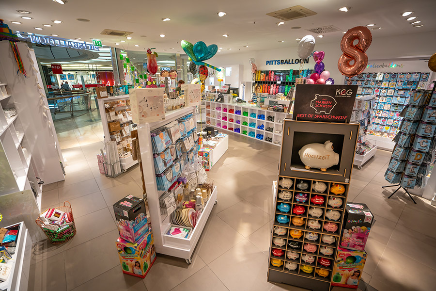 Ladenbau Projekt TSC Regal- und Ladenbau GmbH Ladenbau Projekt TSC Regal- und Ladenbau GmbH